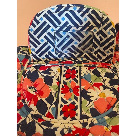 Vera Bradley Crossbody Purse - Picture 3 of 10